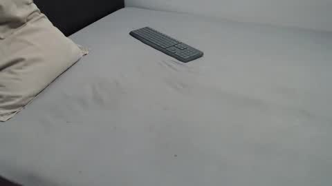 Snapshot of click87 chatting on March 1, 2025, 7:41 am John online show from March 1, 2025, 7:41 am