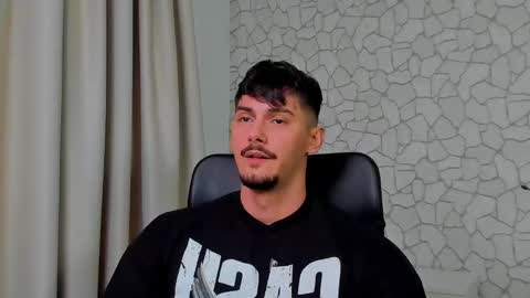 ClintMasterss online show from January 22, 2025, 4:33 pm