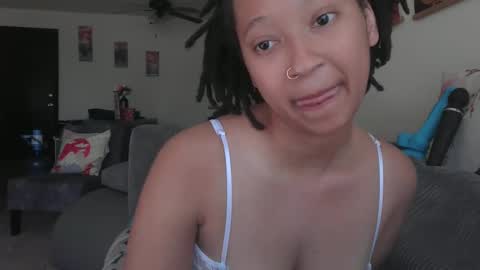 High Queen Clio online show from March 10, 2025, 6:45 pm