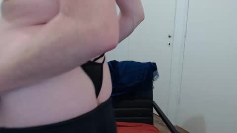 Syl  online show from March 8, 2026, 2:54 pm