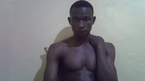 Snapshot of clive_damian chatting on February 20, 2026, 9:59 pm clive_damian online show from February 20, 2026, 9:59 pm