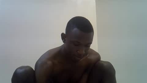 Snapshot of clive_damian chatting on April 28, 2026, 3:28 pm clive_damian online show from April 28, 2026, 3:28 pm