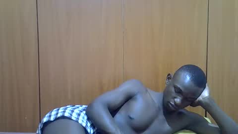Snapshot of clive_damian chatting on May 27, 2026, 4:59 pm clive_damian online show from May 27, 2026, 4:59 pm