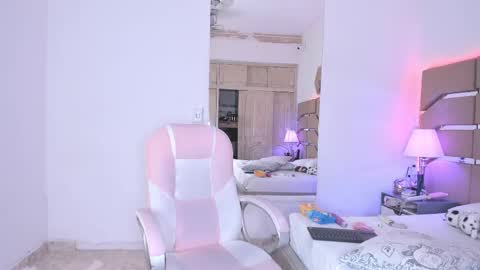 Cloe Online de 600 a 1400 online show from February 9, 2025, 5:33 pm