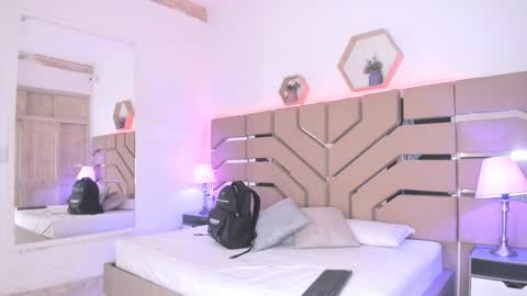 Cloe Online de 600 a 1400 online show from September 19, 2025, 11:22 am