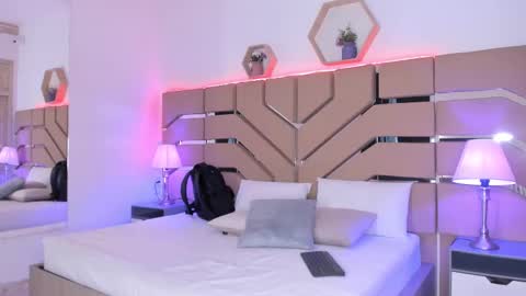 Cloe Online de 600 a 1400 online show from September 26, 2025, 11:25 am