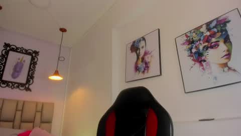 cloe_cifuentess online show from July 11, 2026, 12:30 pm