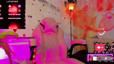 Cloe online show from October 12, 2025, 10:20 pm