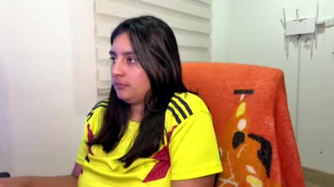 Snapshot of cloe_small08 chatting on June 9, 2026, 5:08 am cloe small online show from June 9, 2026, 5:08 am