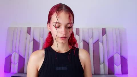 Cloe  Stanfort online show from October 16, 2025, 7:15 pm