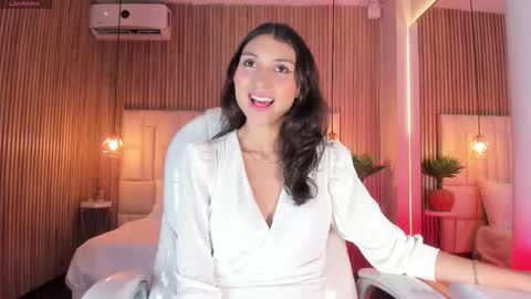 C L O E  online show from January 10, 2026, 4:36 am