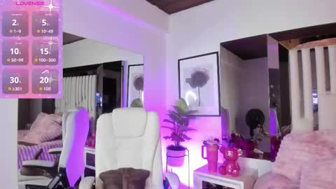 cloeecoopererer online show from September 11, 2025, 11:54 am