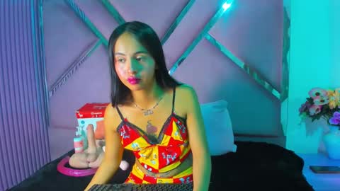 CloeMorenti  online show from November 14, 2025, 1:10 pm