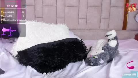 cloe online show from November 26, 2025, 3:57 pm