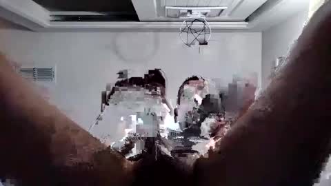 clos925 online show from January 4, 2025, 9:43 am