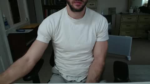 Snapshot of cloud900x chatting on January 15, 2025, 5:15 pm Cloud online show from January 15, 2025, 5:15 pm