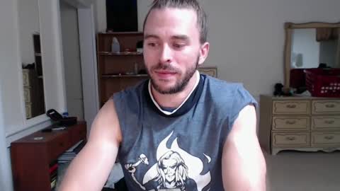 Snapshot of cloud900x chatting on September 17, 2025, 2:35 am Cloud online show from September 17, 2025, 2:35 am