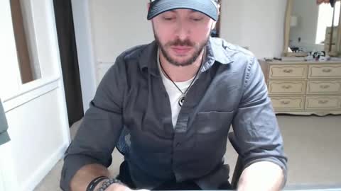 Snapshot of cloud900x chatting on October 24, 2025, 6:59 pm Cloud online show from October 24, 2025, 6:59 pm