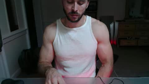 Snapshot of cloud900x chatting on October 30, 2025, 12:01 am Cloud online show from October 30, 2025, 12:01 am