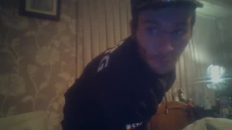 Snapshot of clouds_rider999 chatting on February 12, 2025, 11:07 am clouds_rider999 online show from February 12, 2025, 11:07 am