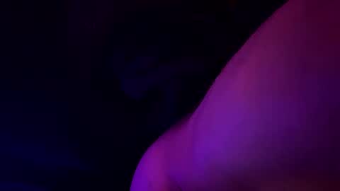 Drew online show from October 18, 2025, 11:05 pm