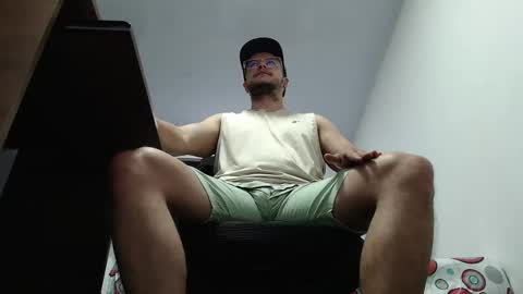 Snapshot of cloudsxxx17 chatting on September 20, 2025, 1:23 pm cloudsxxx17 online show from September 20, 2025, 1:23 pm