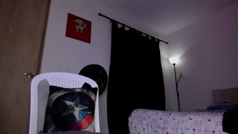Snapshot of cloudy_pigdude chatting on April 25, 2026, 3:53 am CRISTIAN online show from April 25, 2026, 3:53 am