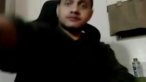 Snapshot of cloudyclearskies chatting on October 31, 2025, 9:32 am CloudyClearSkies online show from October 31, 2025, 9:32 am