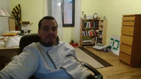 Snapshot of clouplefun chatting on December 21, 2024, 6:09 am clouplefun online show from December 21, 2024, 6:09 am