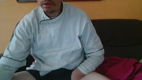 Snapshot of clouplefun chatting on March 12, 2025, 1:08 pm clouplefun online show from March 12, 2025, 1:08 pm