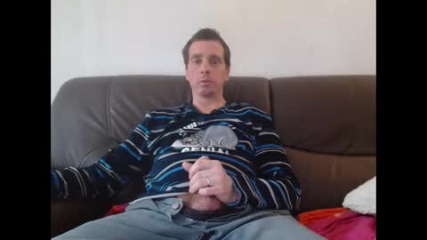 Snapshot of clouplefun chatting on November 16, 2025, 9:48 am clouplefun online show from November 16, 2025, 9:48 am