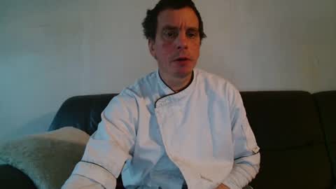 clouplefun online show from November 26, 2025, 7:42 am