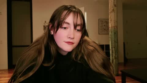 Clover online show from April 22, 2026, 5:43 am