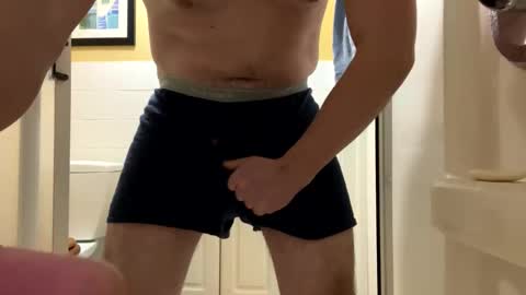 Snapshot of clovershit1 chatting on February 1, 2026, 9:24 pm clovershit1 online show from February 1, 2026, 9:24 pm