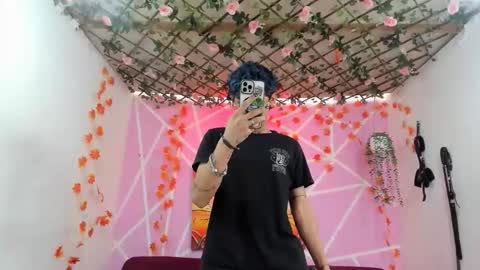 club_latinboys online show from September 14, 2025, 2:16 pm