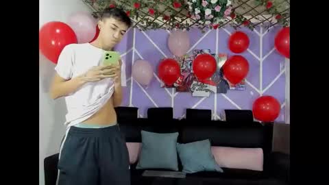 club_latinboys online show from February 14, 2026, 1:52 pm