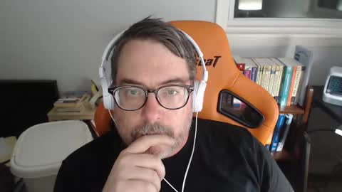  Clyde  Money  online show from October 20, 2025, 11:38 pm