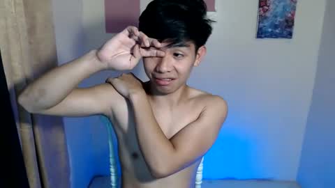 Snapshot of clyde_twinkx chatting on June 20, 2026, 10:29 am clyde_twinkx online show from June 20, 2026, 10:29 am