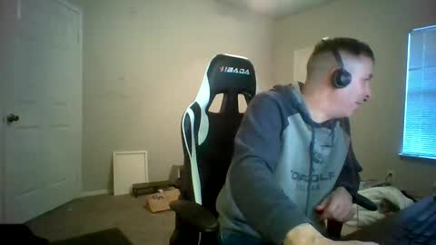 Snapshot of cmypenis chatting on December 8, 2024, 3:45 pm Master Bates online show from December 8, 2024, 3:45 pm