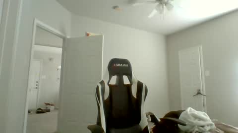 Snapshot of cmypenis chatting on January 19, 2025, 7:58 pm Master Bates online show from January 19, 2025, 7:58 pm