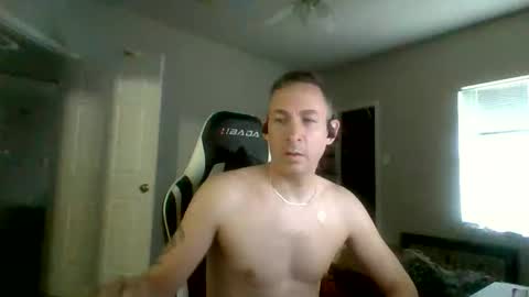 Snapshot of cmypenis chatting on October 26, 2025, 3:40 pm Master Bates online show from October 26, 2025, 3:40 pm