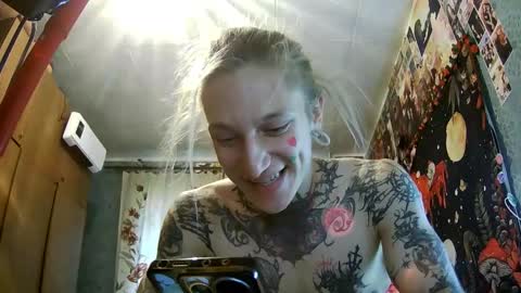 Snapshot of coastal_elf chatting on October 21, 2025, 8:37 am Elf online show from October 21, 2025, 8:37 am