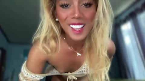 PrincessDianna IslandGirl   CUMSHOW in PVT and PASSWORDSHOW   online show from December 31, 2024, 5:55 am