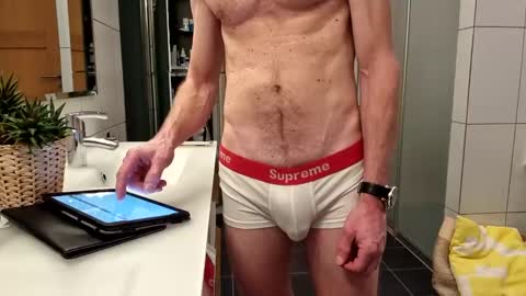 Cockvantage online show from December 16, 2024, 6:16 pm