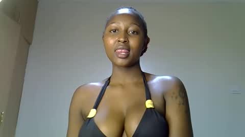 bella online show from November 23, 2025, 2:00 am