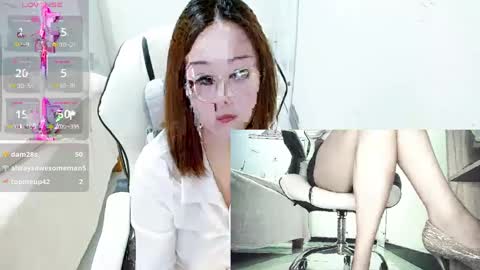 Snapshot of coco_coo chatting on January 5, 2025, 3:11 am coco online show from January 5, 2025, 3:11 am