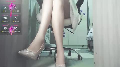 Snapshot of coco_coo chatting on October 20, 2025, 8:04 am coco online show from October 20, 2025, 8:04 am