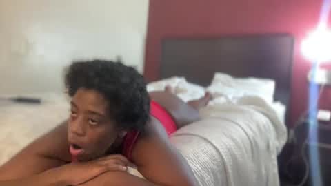 coco_dabaddest25 online show from October 5, 2025, 5:17 am