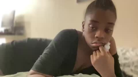 coco_dabaddest25 online show from October 12, 2025, 8:57 am