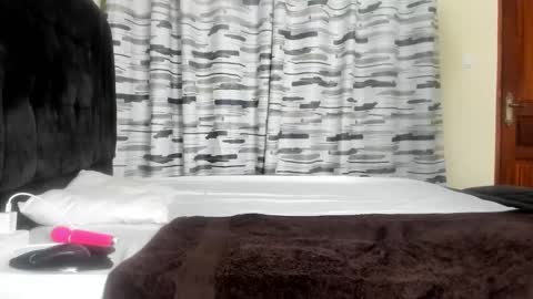 Snapshot of coco_leila chatting on February 10, 2025, 3:13 am coco_leila online show from February 10, 2025, 3:13 am